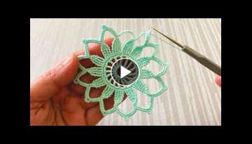Super Easy So Beautiful Flower Crochet Motif Pattern/Motivo de ganchillo de flores súper fácil